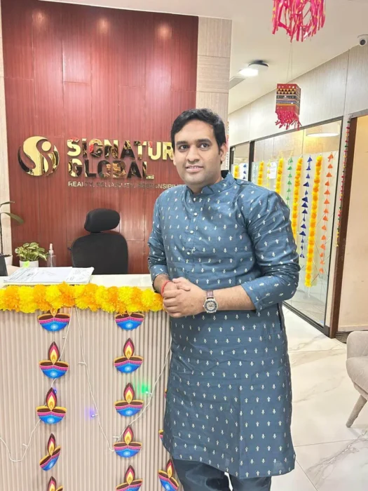 0APYMP_NTkyrT6Zv9s1nhg